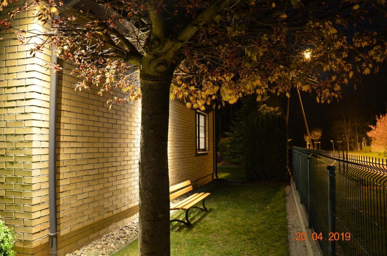 Dom Wakacyjny Jaski Trzcianka Esterno foto